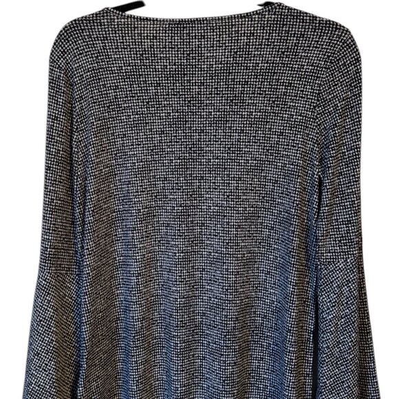 NWT  MICHEAL KORS TOP   NECKLINE DETAIL FLUTED SLEEVES SMALL   #G - Picture 4 of 11